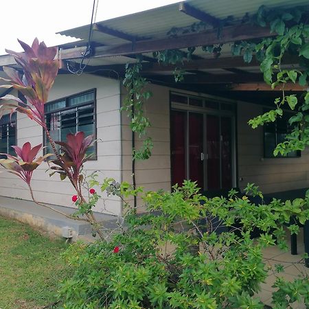 Pension Taitaa Tubuai Mataura Экстерьер фото